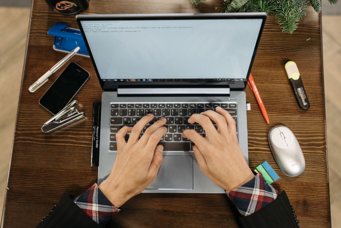 Photographie d’ambiance d’un espace de travail et d’échanges professionnels